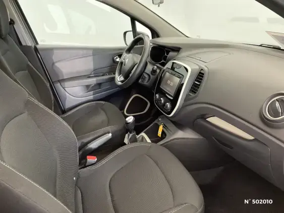 RENAULT CAPTUR - voiture d'occasion - Photo 9