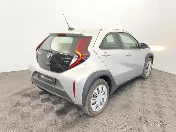 TOYOTA AYGO X - voiture d'occasion - Photo 4