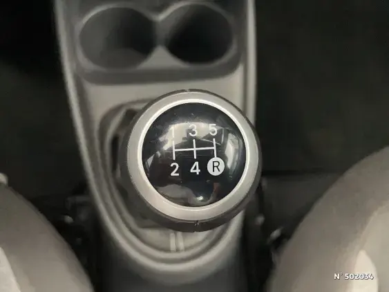 TOYOTA AYGO X - voiture d'occasion - Photo 26
