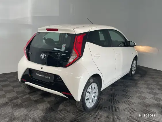 TOYOTA AYGO II - voiture d'occasion - Photo 4