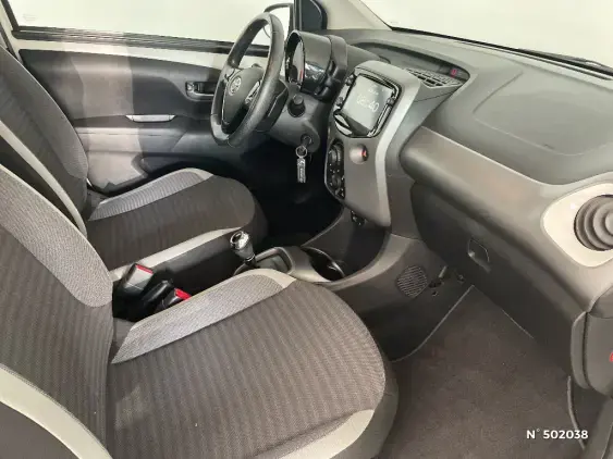 TOYOTA AYGO II - voiture d'occasion - Photo 10