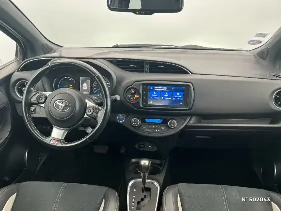 TOYOTA YARIS III - voiture d'occasion - Photo 9
