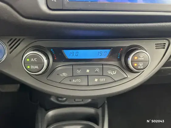 TOYOTA YARIS III - voiture d'occasion - Photo 15