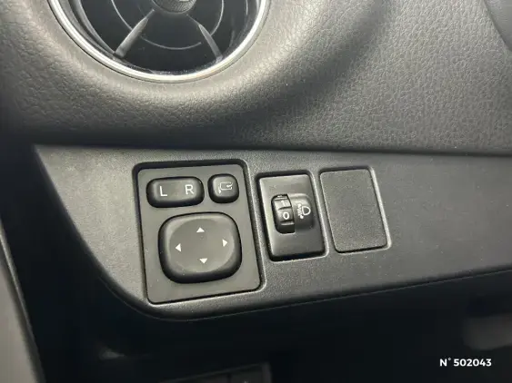 TOYOTA YARIS III - voiture d'occasion - Photo 36