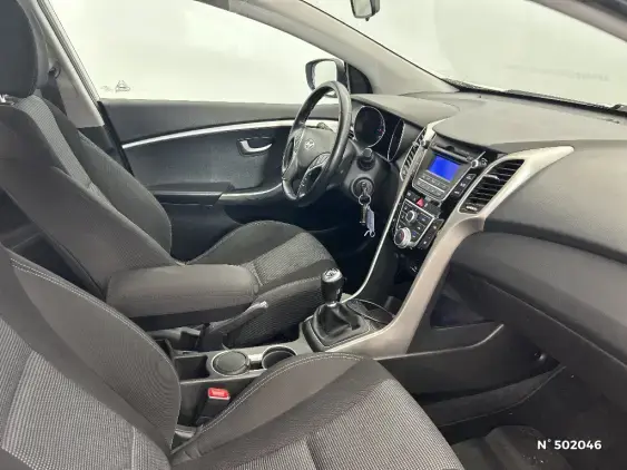 HYUNDAI i30 II - voiture d'occasion - Photo 10