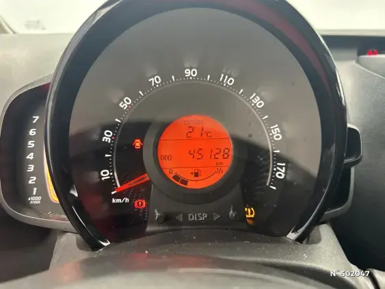 TOYOTA AYGO II - voiture d'occasion - Photo 12