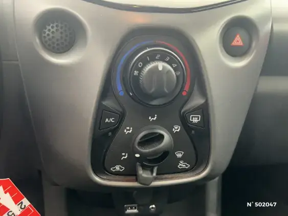 TOYOTA AYGO II - voiture d'occasion - Photo 15