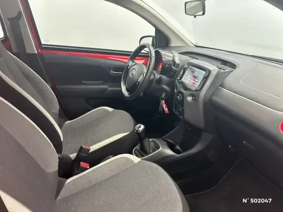 TOYOTA AYGO II - voiture d'occasion - Photo 10