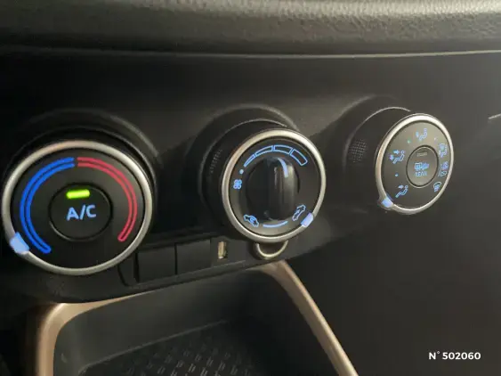 TOYOTA AYGO X - voiture d'occasion - Photo 26