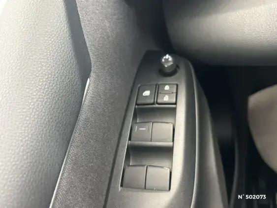 TOYOTA YARIS IV - voiture d'occasion - Photo 29