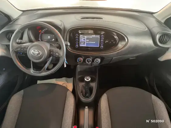 TOYOTA AYGO X - voiture d'occasion - Photo 9
