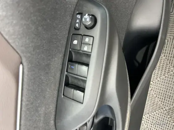TOYOTA YARIS CROSS I - voiture d'occasion - Photo 29