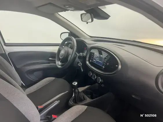 TOYOTA AYGO X - voiture d'occasion - Photo 10