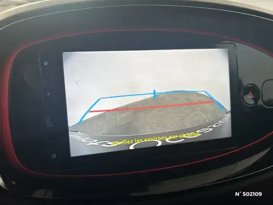 TOYOTA AYGO X - voiture d'occasion - Photo 14