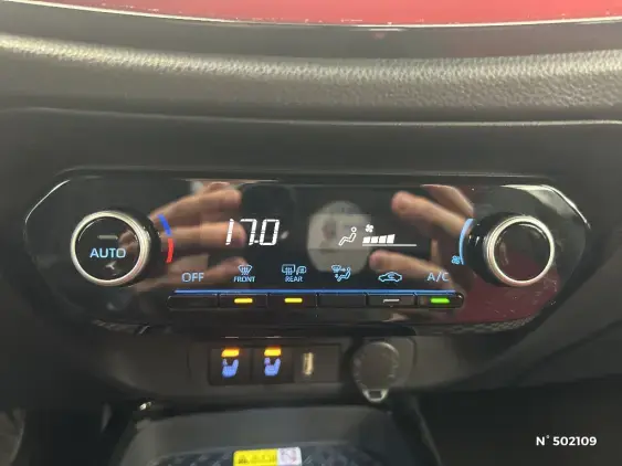 TOYOTA AYGO X - voiture d'occasion - Photo 15