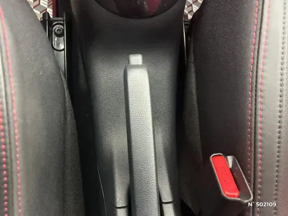 TOYOTA AYGO X - voiture d'occasion - Photo 26