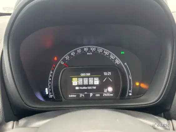 TOYOTA AYGO X - voiture d'occasion - Photo 12
