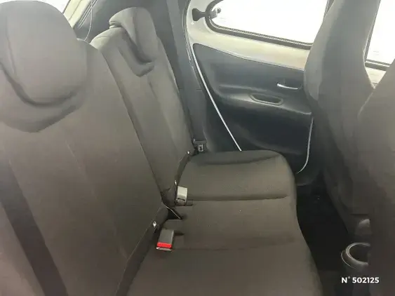 TOYOTA AYGO X - voiture d'occasion - Photo 11
