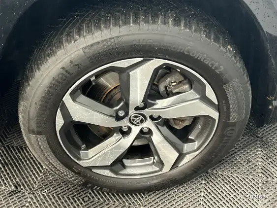 TOYOTA RAV4 V - voiture d'occasion - Photo 8