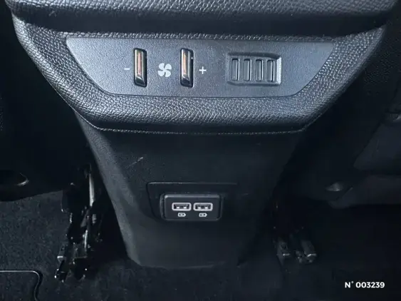 PEUGEOT 5008 II - voiture d'occasion - Photo 12