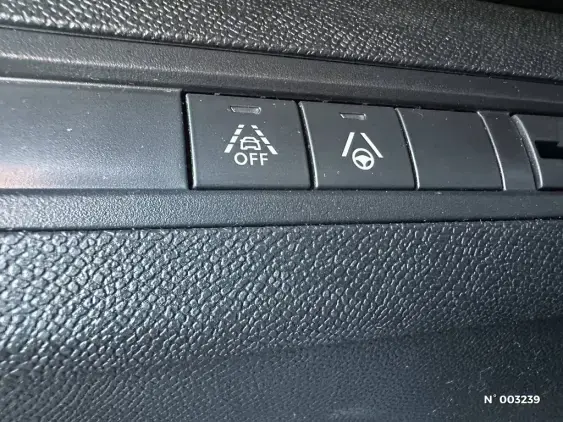 PEUGEOT 5008 II - voiture d'occasion - Photo 16