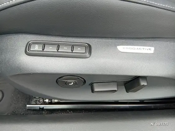 VOLKSWAGEN PASSAT SW IX - voiture d'occasion - Photo 17