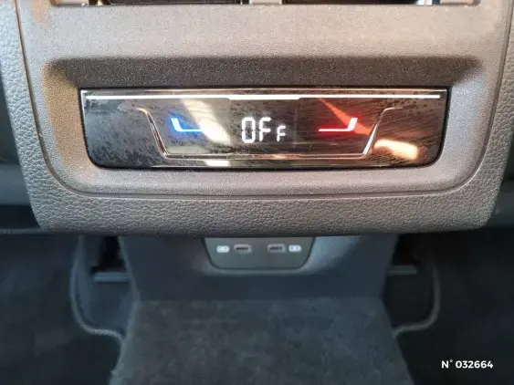 VOLKSWAGEN GOLF V - voiture d'occasion - Photo 9