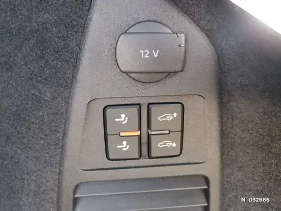 VOLKSWAGEN TOUAREG - voiture d'occasion - Photo 2