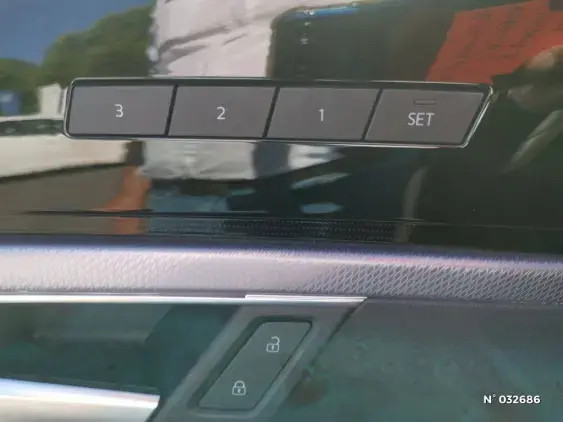 VOLKSWAGEN TOUAREG - voiture d'occasion - Photo 16