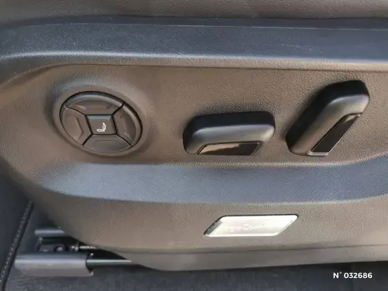 VOLKSWAGEN TOUAREG - voiture d'occasion - Photo 17