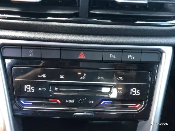 VOLKSWAGEN T-ROC - voiture d'occasion - Photo 7