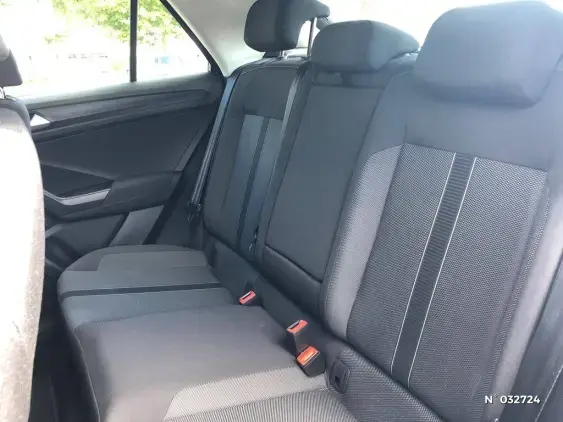 VOLKSWAGEN T-ROC - voiture d'occasion - Photo 16
