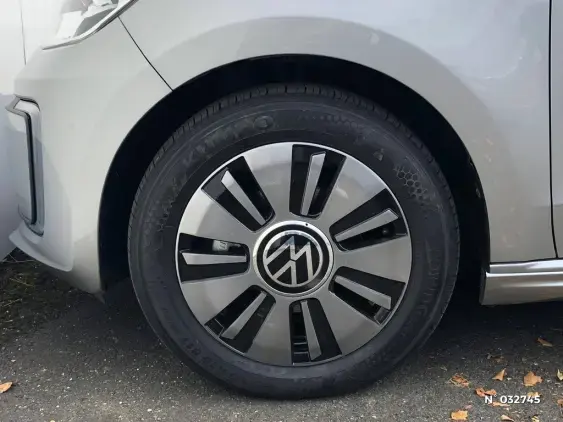 VOLKSWAGEN E-UP! II - voiture d'occasion - Photo 4