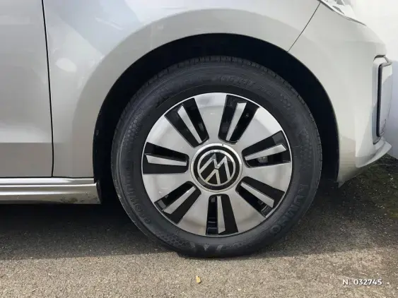 VOLKSWAGEN E-UP! II - voiture d'occasion - Photo 8