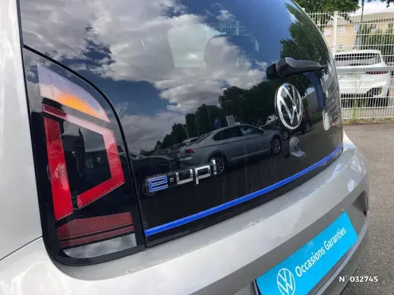 VOLKSWAGEN E-UP! II - voiture d'occasion - Photo 9
