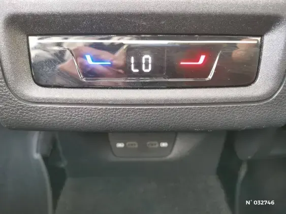 VOLKSWAGEN GOLF V - voiture d'occasion - Photo 8