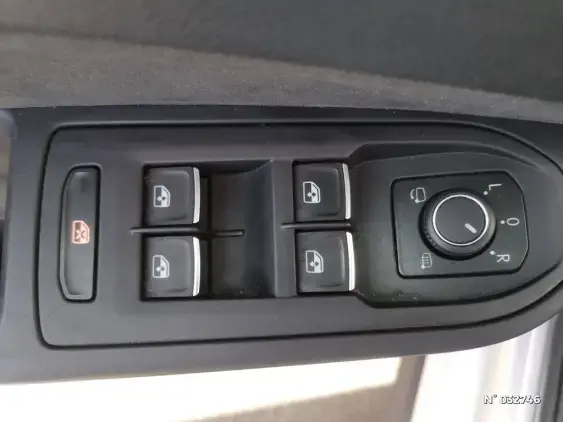 VOLKSWAGEN GOLF V - voiture d'occasion - Photo 12