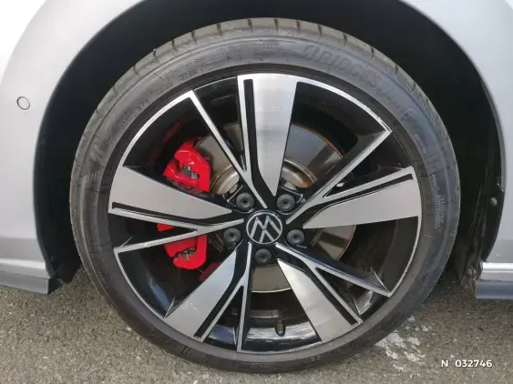 VOLKSWAGEN GOLF V - voiture d'occasion - Photo 31