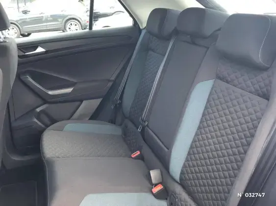 VOLKSWAGEN T-ROC - voiture d'occasion - Photo 19