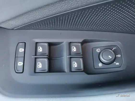 VOLKSWAGEN PASSAT SW IX - voiture d'occasion - Photo 7