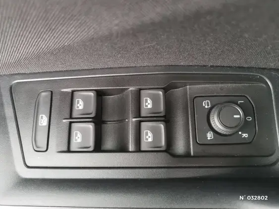 VOLKSWAGEN T-ROC II - voiture d'occasion - Photo 14