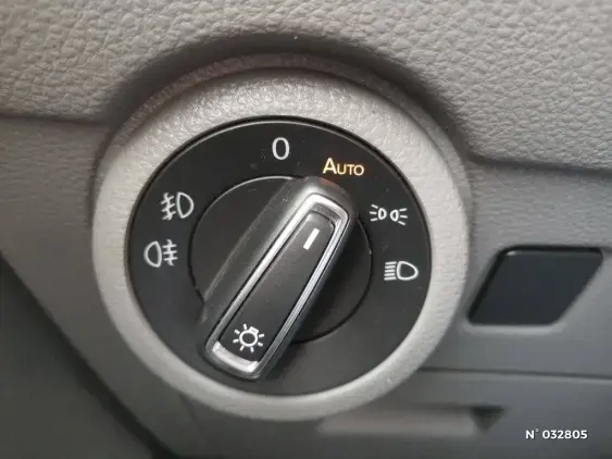 VOLKSWAGEN TRANSPORTER FG VI - voiture d'occasion - Photo 7