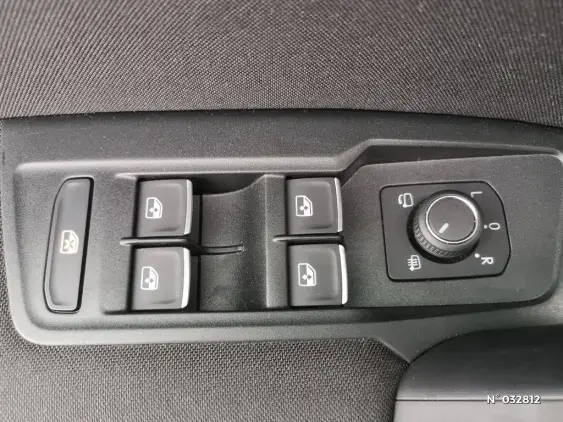 VOLKSWAGEN TIGUAN III - voiture d'occasion - Photo 16