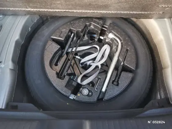 VOLKSWAGEN POLO V - voiture d'occasion - Photo 2