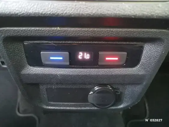 VOLKSWAGEN TIGUAN III - voiture d'occasion - Photo 13