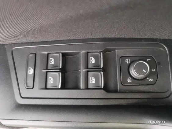 VOLKSWAGEN T-ROC II - voiture d'occasion - Photo 14