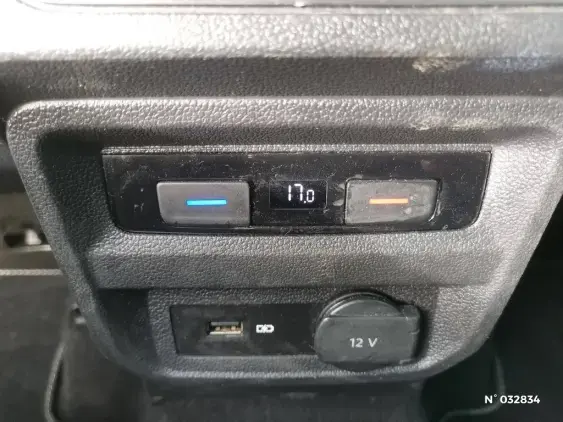 VOLKSWAGEN TIGUAN III - voiture d'occasion - Photo 25