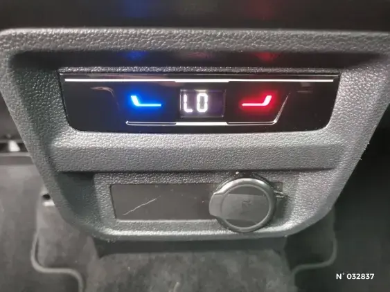 VOLKSWAGEN TIGUAN III - voiture d'occasion - Photo 8