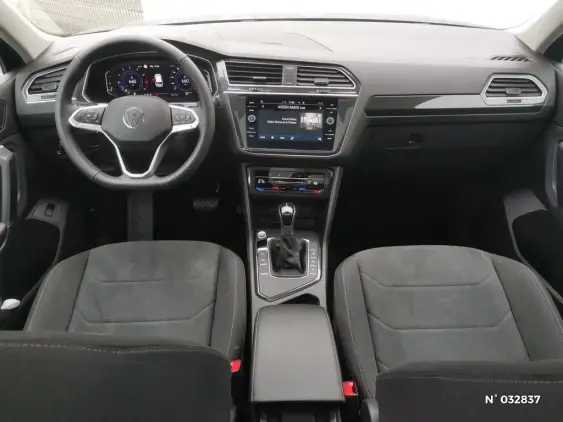 VOLKSWAGEN TIGUAN III - voiture d'occasion - Photo 9