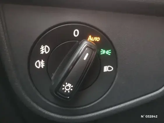 VOLKSWAGEN POLO V - voiture d'occasion - Photo 7